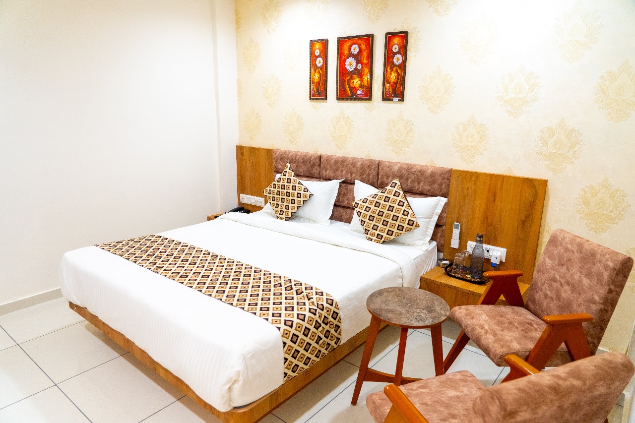 Standard Double Room at Hotel Lee Grand